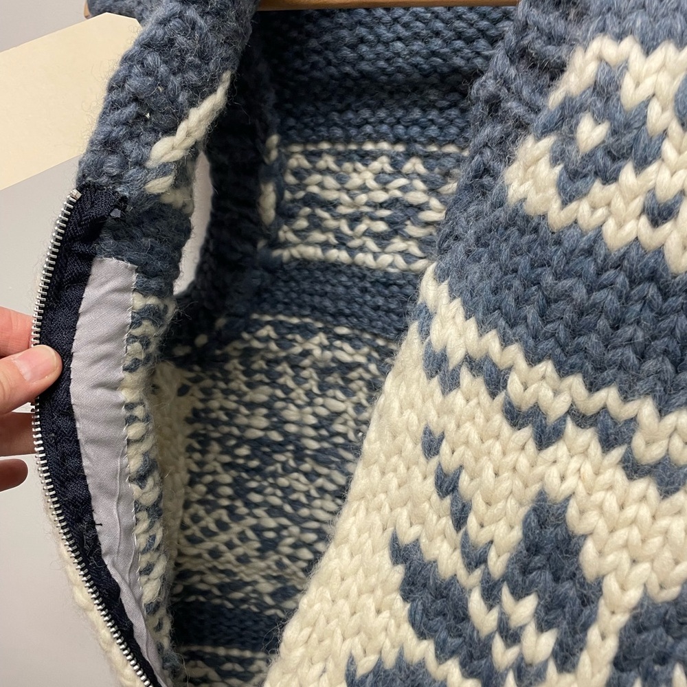 Cowichan Sweater Vest - Picture 6 of 6